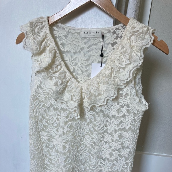 Delicia Top - Picture 6 of 10